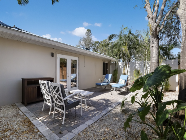 Shaw's Point Bradenton Short 5 mile Drive to Beach cute Villa